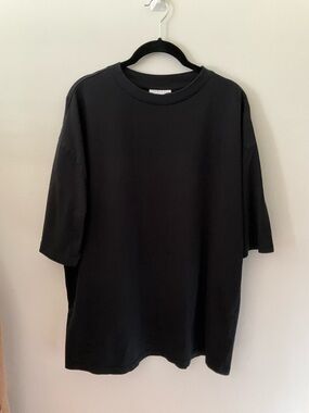 Topshop Women’s Oversized Black Short Sleeve Crewneck Tee, Size 8-10